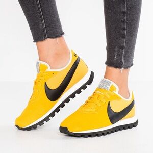 Nike
Sneakers Nike Pre-Love O.X. Black Swoosh Sz 8